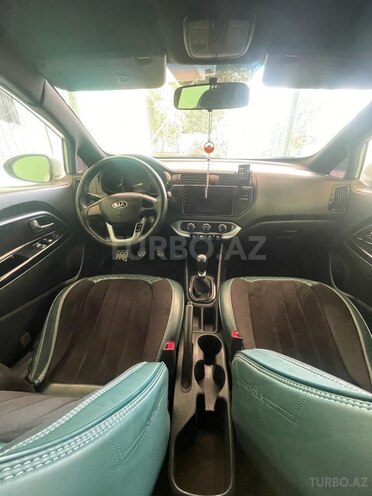 Kia Rio 2012, 290,196 km - 1.4 l - Qazax