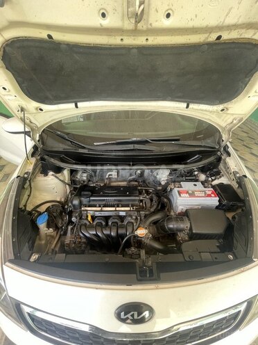 Kia Rio 2012, 290,196 km - 1.4 l - Qazax