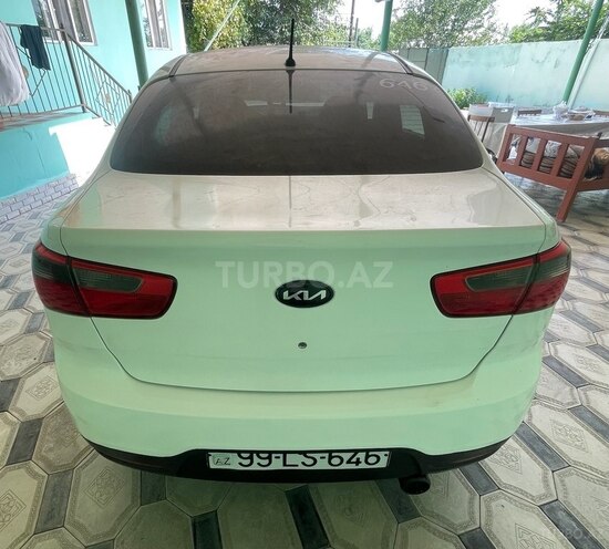 Kia Rio 2012, 290,196 km - 1.4 l - Qazax