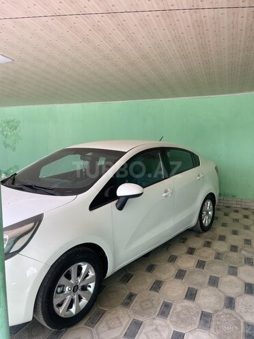 Kia Rio 2012, 290,196 km - 1.4 l - Qazax