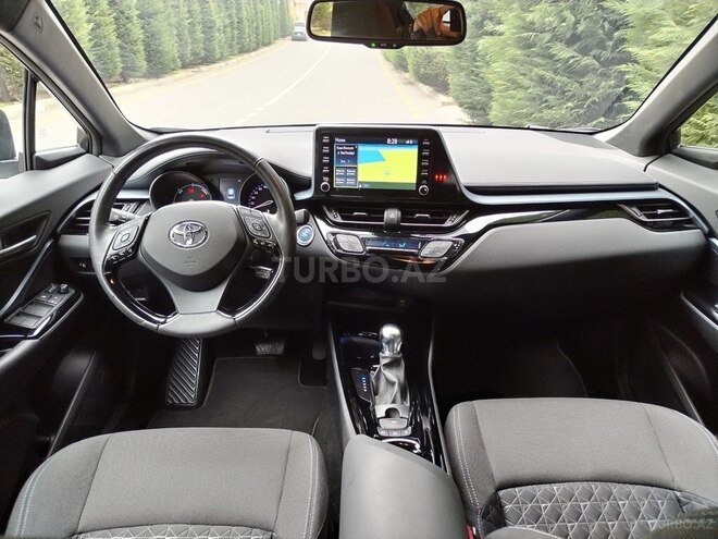 Toyota C-HR 2021, 95,000 km - 1.8 л - Bakı