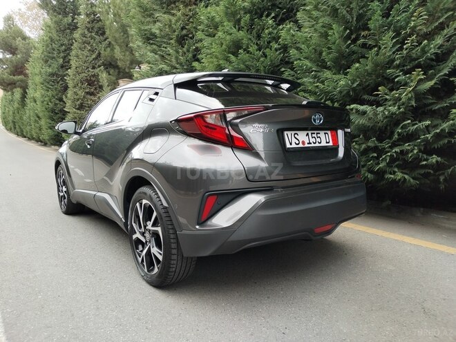 Toyota C-HR 2021, 95,000 km - 1.8 л - Bakı