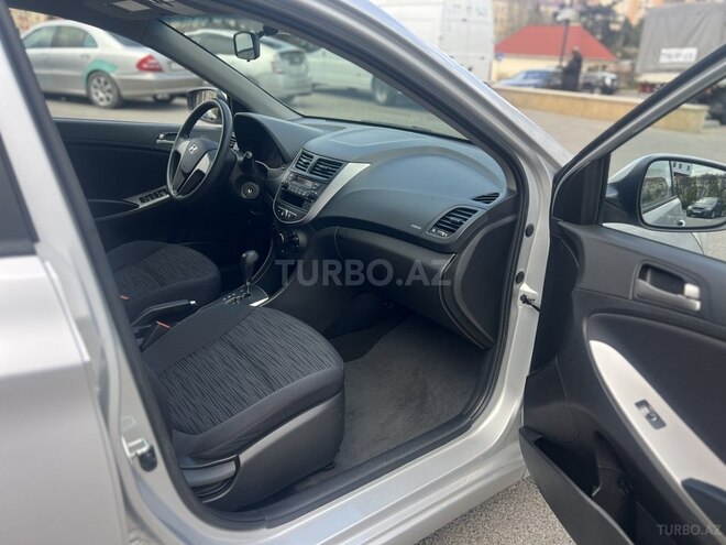 Hyundai Accent 2015, 136,000 km - 1.6 l - Bakı