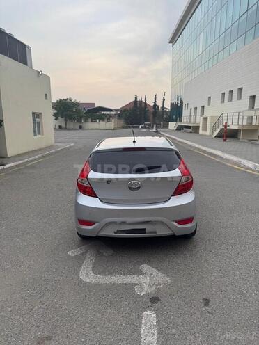 Hyundai Accent 2014, 215,674 km - 1.6 l - Sabirabad