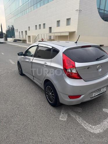 Hyundai Accent 2014, 215,674 km - 1.6 l - Sabirabad