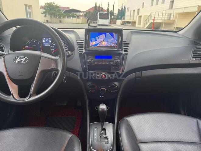 Hyundai Accent 2014, 215,674 km - 1.6 l - Sabirabad