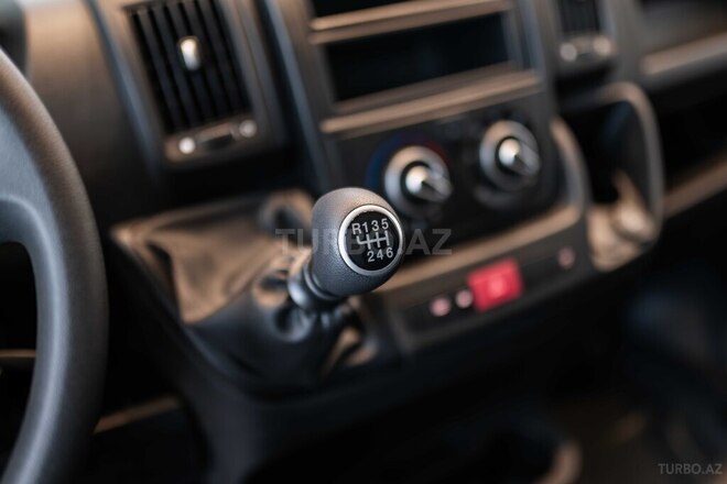 Peugeot Boxer 2025, 0 km - 2.2 l - Bakı