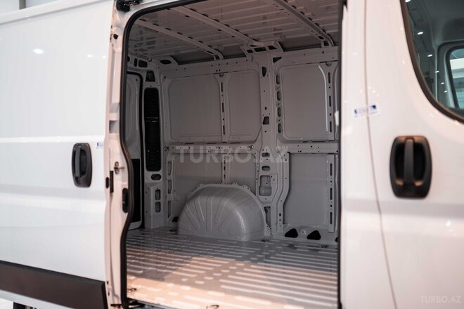 Peugeot Boxer 2025, 0 km - 2.2 l - Bakı