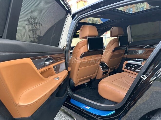 BMW 740 2018, 105,000 km - 3.0 l - Bakı