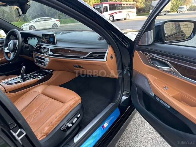 BMW 740 2018, 105,000 km - 3.0 l - Bakı