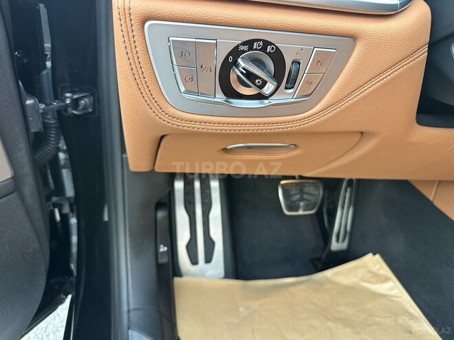 BMW 740 2018, 105,000 km - 3.0 l - Bakı