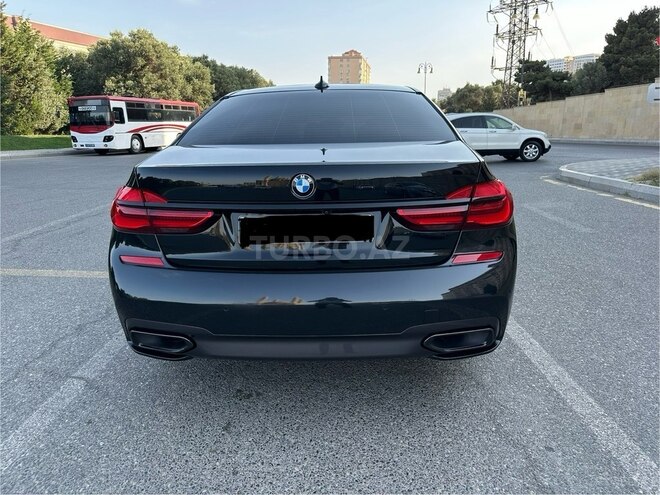 BMW 740 2018, 105,000 km - 3.0 l - Bakı