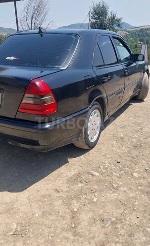 Mercedes C 220 1993, 511,570 km - 2.2 l - Quba