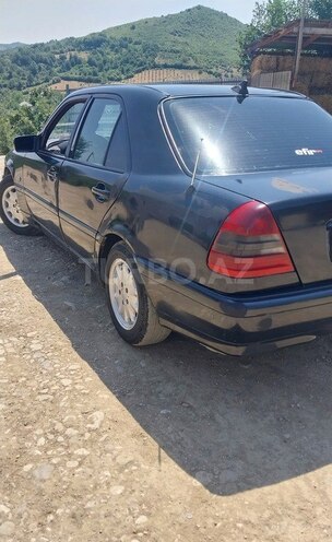 Mercedes C 220 1993, 511,570 km - 2.2 l - Quba