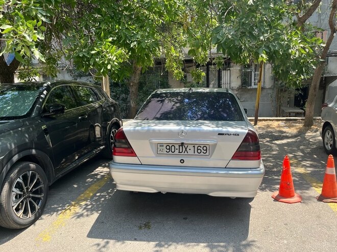 Mercedes C 180 1997, 520,562 km - 1.8 l - Bakı