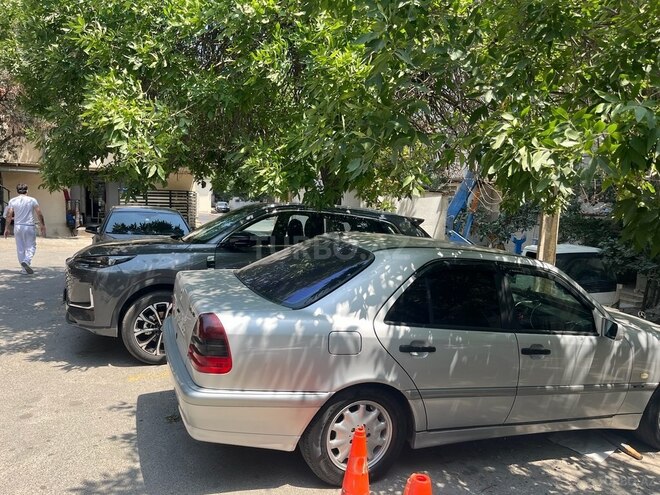 Mercedes C 180 1997, 520,562 km - 1.8 l - Bakı