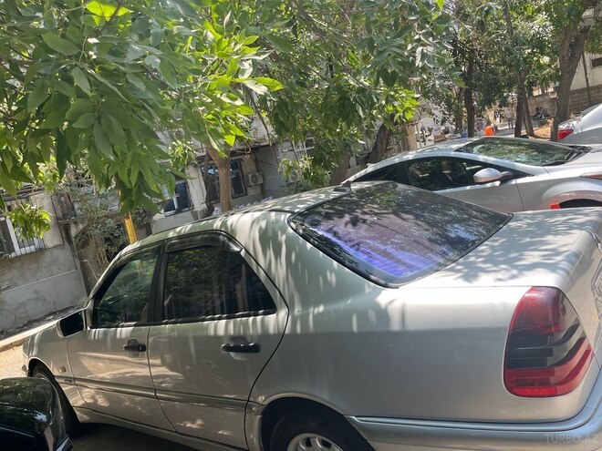 Mercedes C 180 1997, 520,562 km - 1.8 l - Bakı