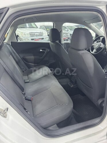 Volkswagen Polo 2013, 167,000 km - 1.6 l - Sumqayıt