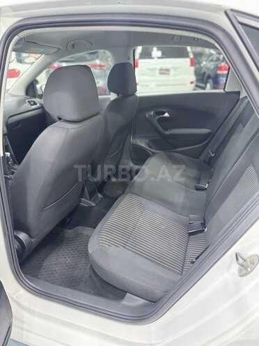 Volkswagen Polo 2013, 167,000 km - 1.6 l - Sumqayıt