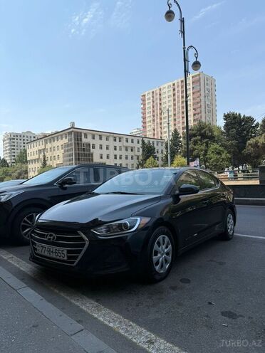 Hyundai Elantra 2018, 80,000 km - 2.0 л - Bakı
