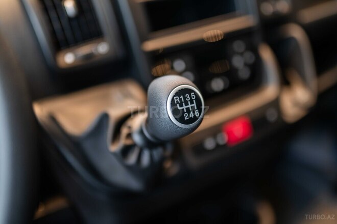 Peugeot Boxer 2025, 0 km - 2.2 l - Bakı