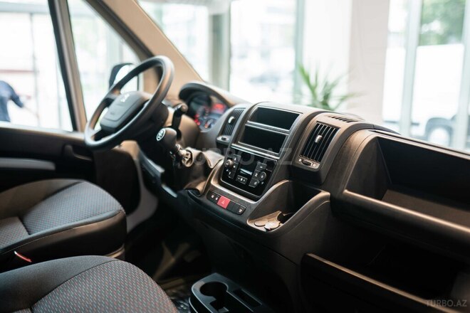 Peugeot Boxer 2025, 0 km - 2.2 l - Bakı