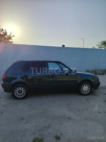 Volkswagen Golf 1995, 77,000 km - 1.6 l - Sumqayıt