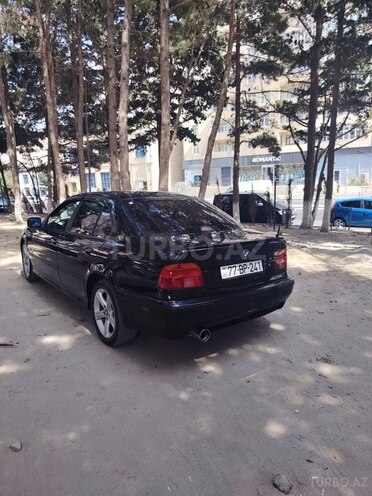 BMW 528 2000, 194,000 km - 2.8 л - Bakı