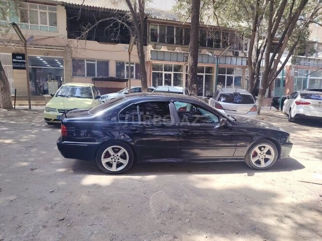 BMW 528 2000, 194,000 km - 2.8 л - Bakı
