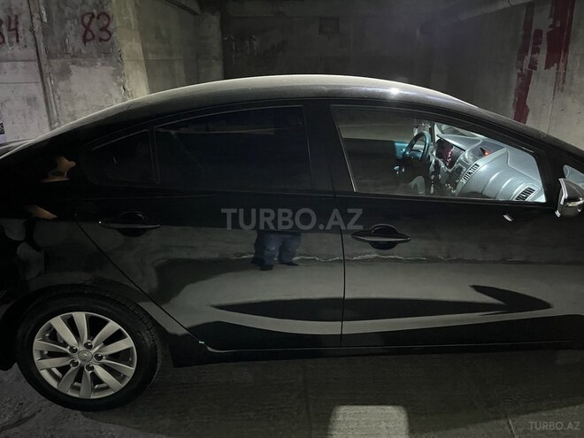 Kia Cerato 2014, 268,863 km - 1.6 l - Sumqayıt