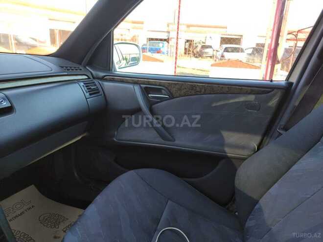 Mercedes E 220 d 2000, 999,900 km - 2.2 l - Bakı