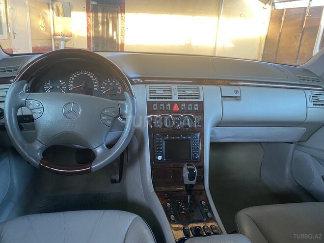 Mercedes E 280 2000, 325,000 km - 2.8 л - Quba