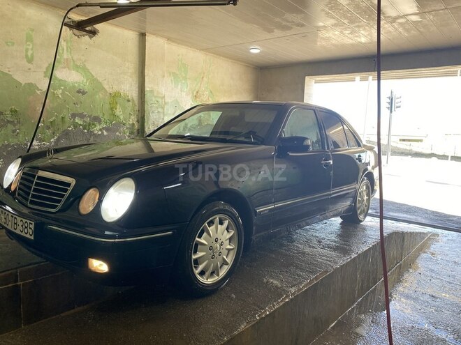 Mercedes E 280 2000, 325,000 km - 2.8 л - Quba