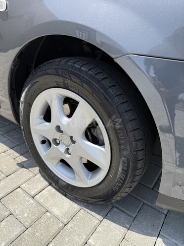 Toyota Corolla 2006, 217,000 km - 1.4 l - Göyçay