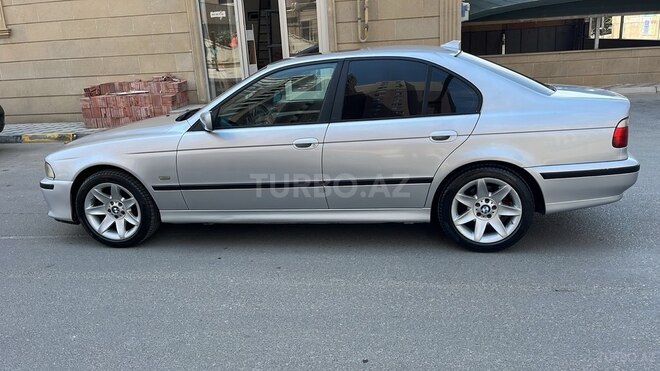 BMW 525 2001, 456,985 km - 2.5 l - Bakı