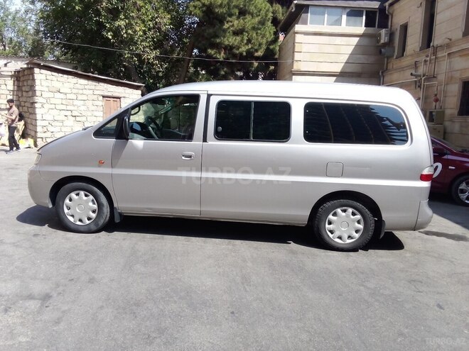 Hyundai H-1 2004, 175,000 km - 2.5 l - Bakı