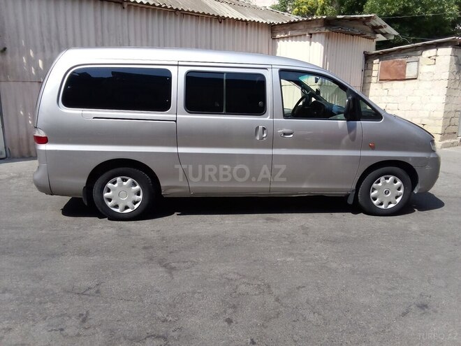 Hyundai H-1 2004, 175,000 km - 2.5 l - Bakı
