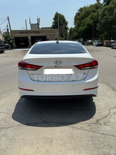 Hyundai Avante 2018, 193,000 km - 1.6 l - Bakı