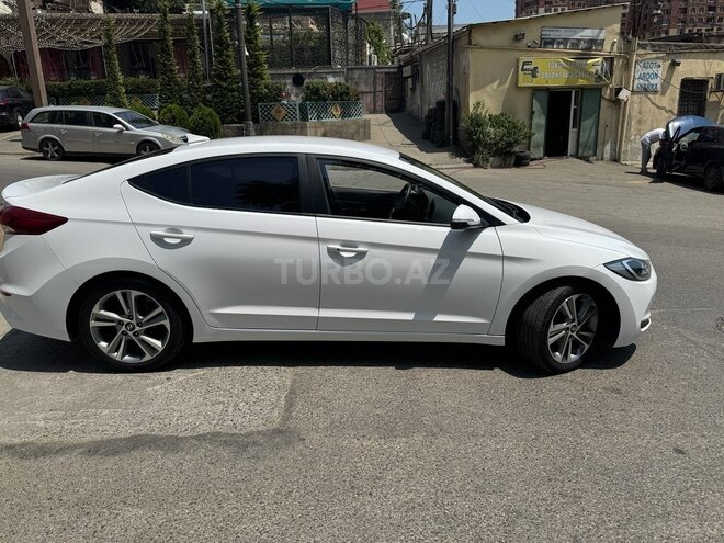 Hyundai Avante 2018, 193,000 km - 1.6 l - Bakı
