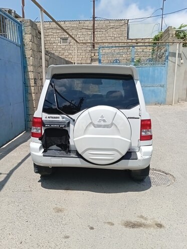 Mitsubishi Pajero io 2000, 270,000 km - 1.8 l - Bakı