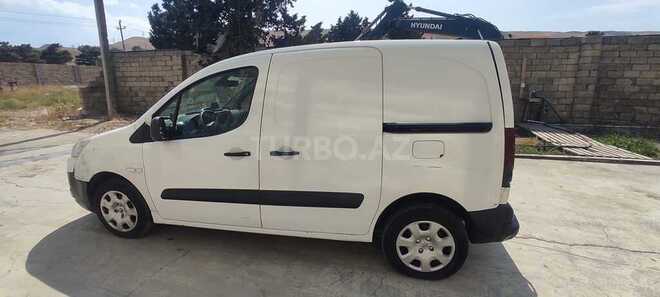 Peugeot Partner 2014, 233,000 km - 1.6 l - Bakı