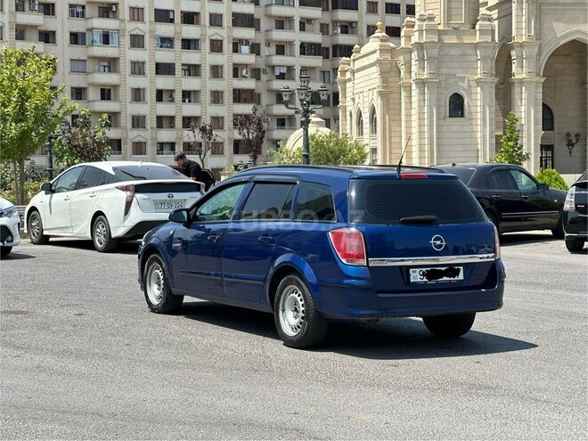 Opel Astra 2006, 330,000 km - 1.4 l - Bakı