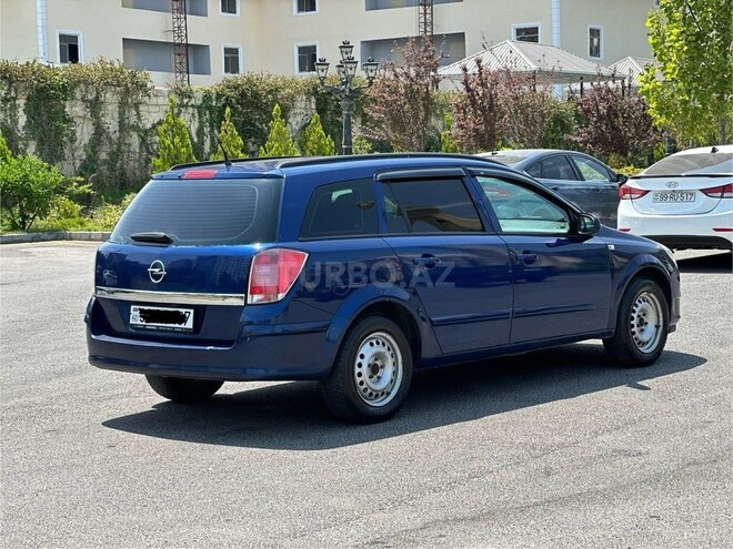 Opel Astra 2006, 330,000 km - 1.4 l - Bakı