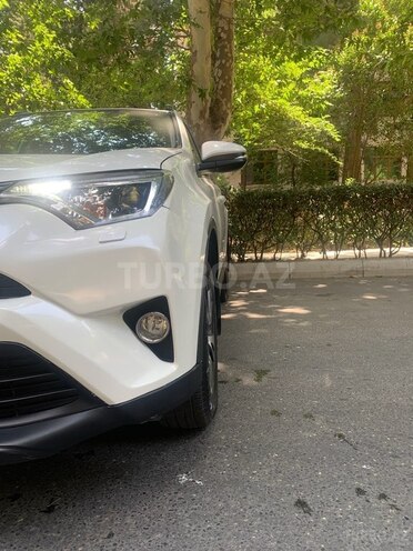 Toyota RAV4 2016, 135,840 km - 2.0 l - Bakı