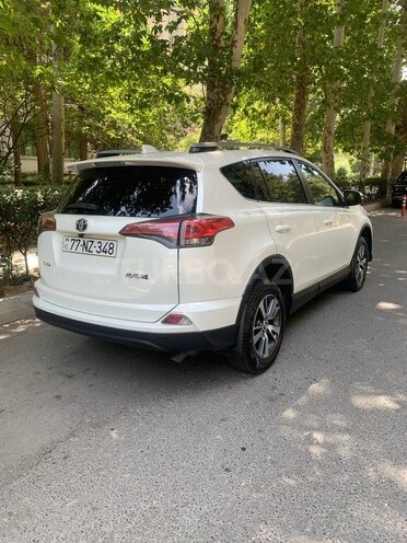 Toyota RAV4 2016, 135,840 km - 2.0 l - Bakı