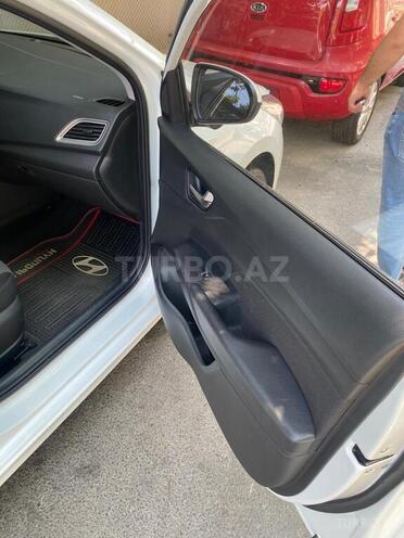 Hyundai Accent 2019, 132,000 km - 1.6 l - Bakı