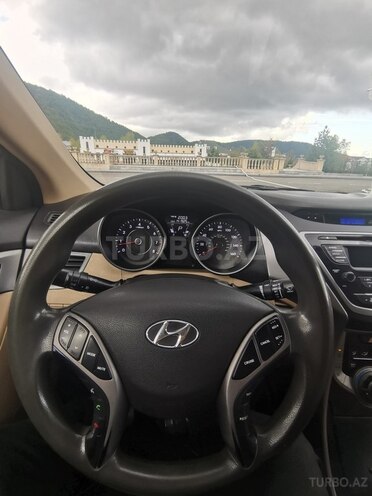 Hyundai Elantra 2013, 210,000 km - 1.8 l - Qəbələ