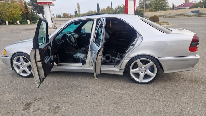 Mercedes C 240 2000, 195,000 km - 2.4 l - Yevlax