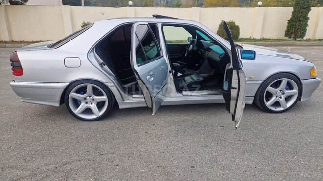 Mercedes C 240 2000, 195,000 km - 2.4 l - Yevlax