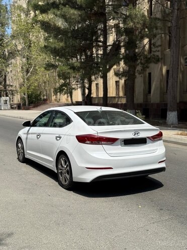 Hyundai Elantra 2016, 87,000 km - 2.0 л - Bakı